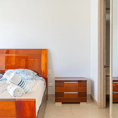 Morros Io X Ahead Apartamento *